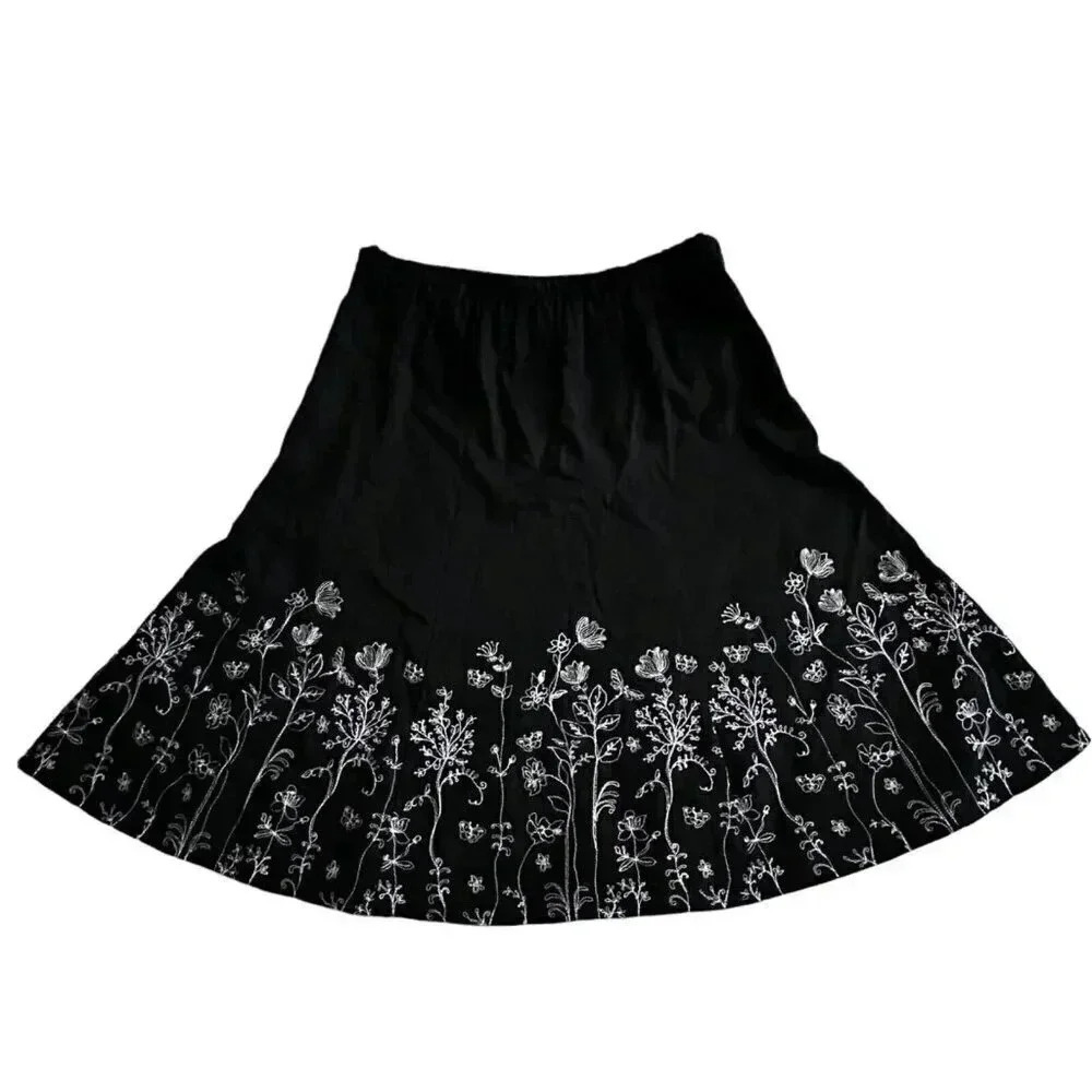Christopher and banks skirt size medium linen blend black white floral embroidry - Picture 2 of 13